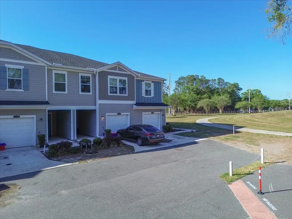 12657 NW 7th Place Newberry FL 32669