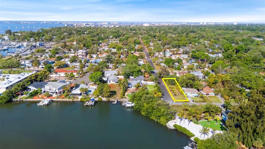 44TH Street S Gulfport FL 33711