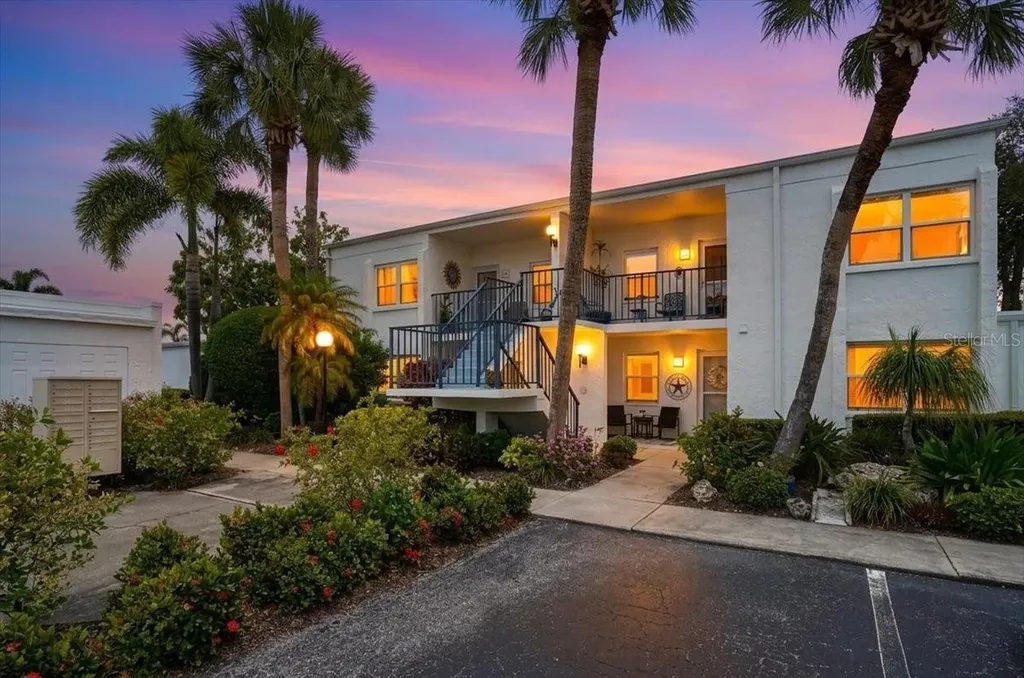 755 Village Circle Venice FL 34292