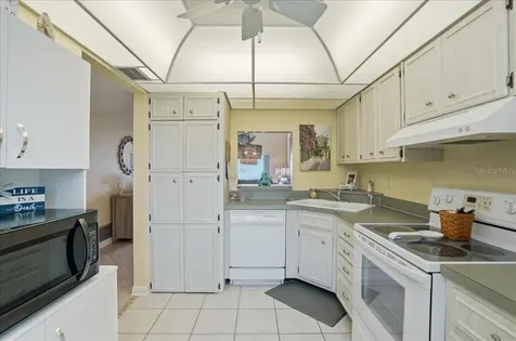 755 Village Circle Venice FL 34292