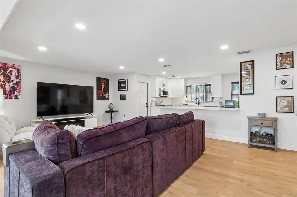 1850 Lombardy Drive Clearwater FL 33755
