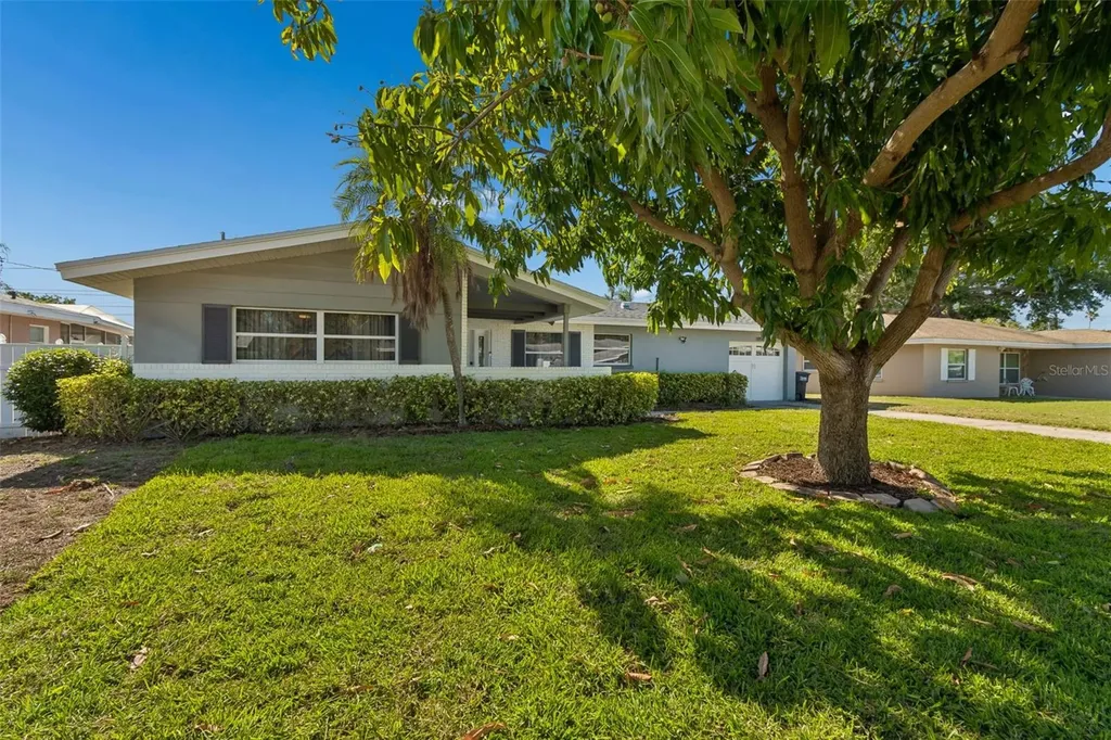 1850 Lombardy Drive Clearwater FL 33755
