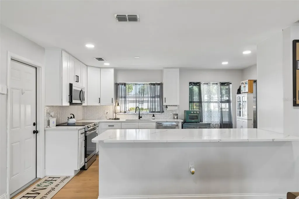 1850 Lombardy Drive Clearwater FL 33755