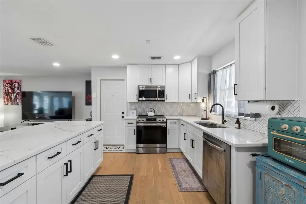 1850 Lombardy Drive Clearwater FL 33755