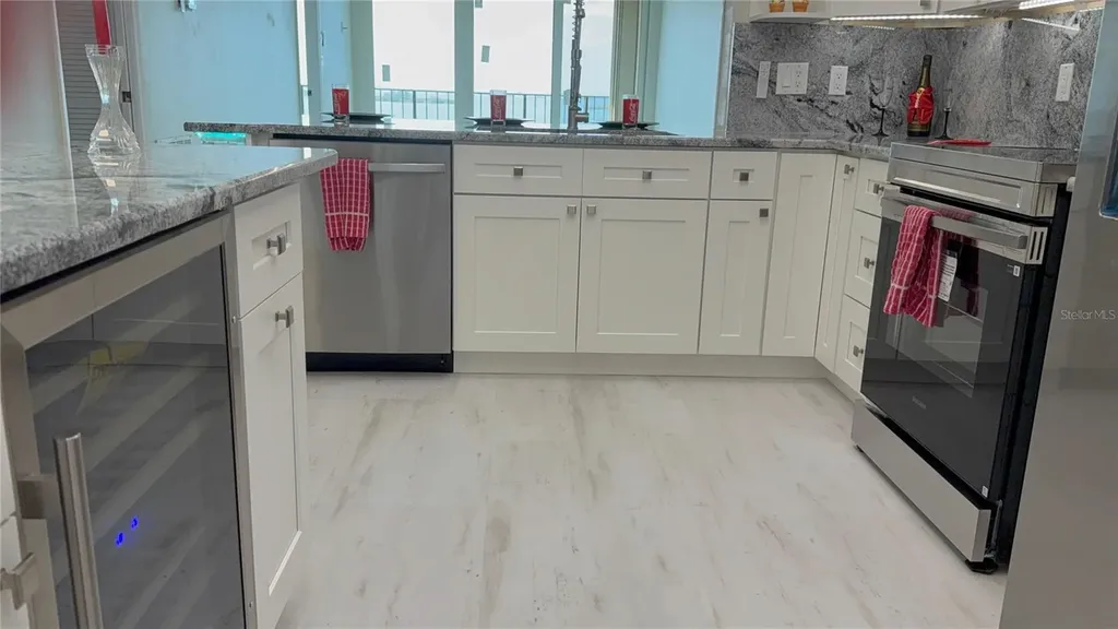 2530 Gary Circle Dunedin FL 34698