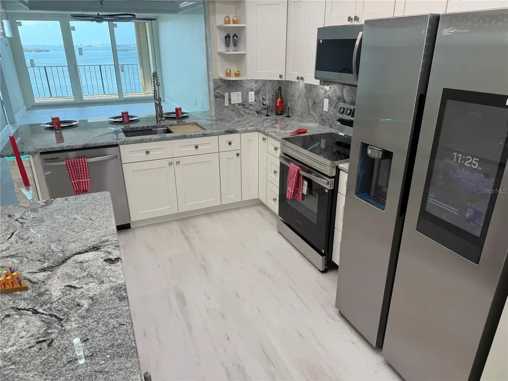 2530 Gary Circle Dunedin FL 34698