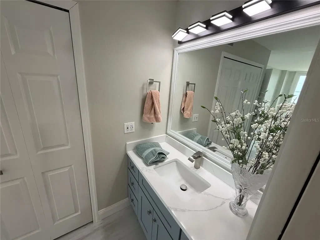2530 Gary Circle Dunedin FL 34698
