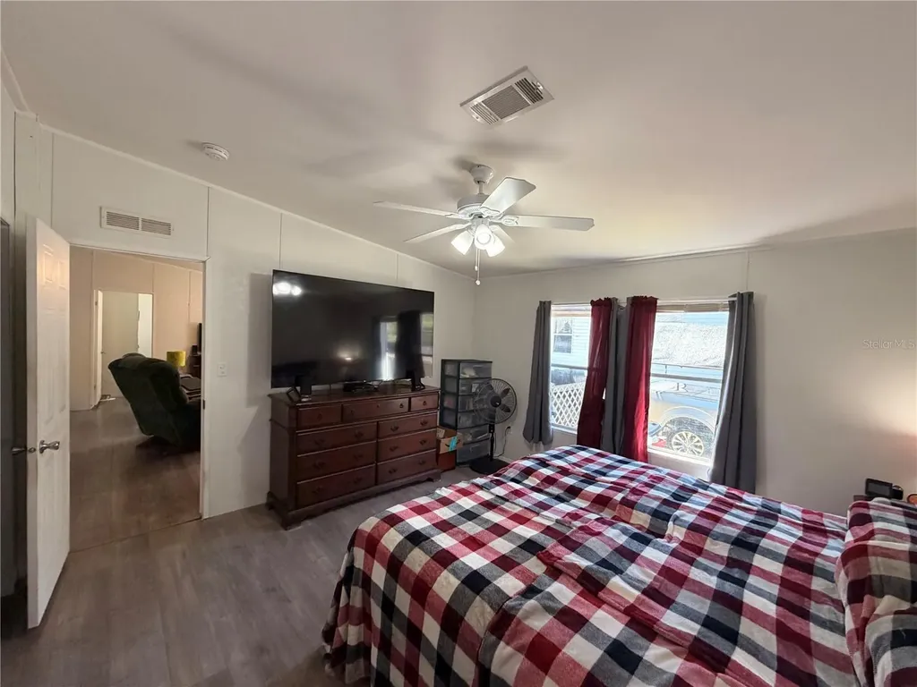 11440 Cr 675w Webster FL 33597