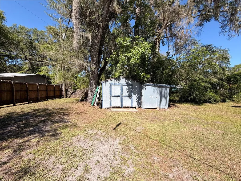 11440 Cr 675w Webster FL 33597