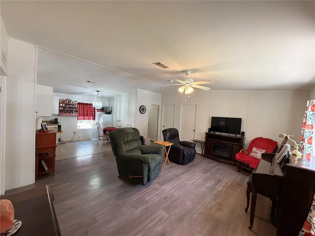 11440 Cr 675w Webster FL 33597
