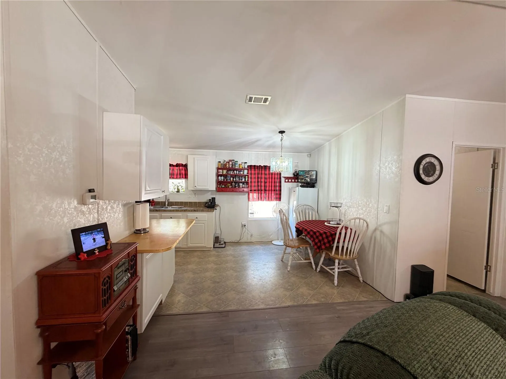 11440 Cr 675w Webster FL 33597