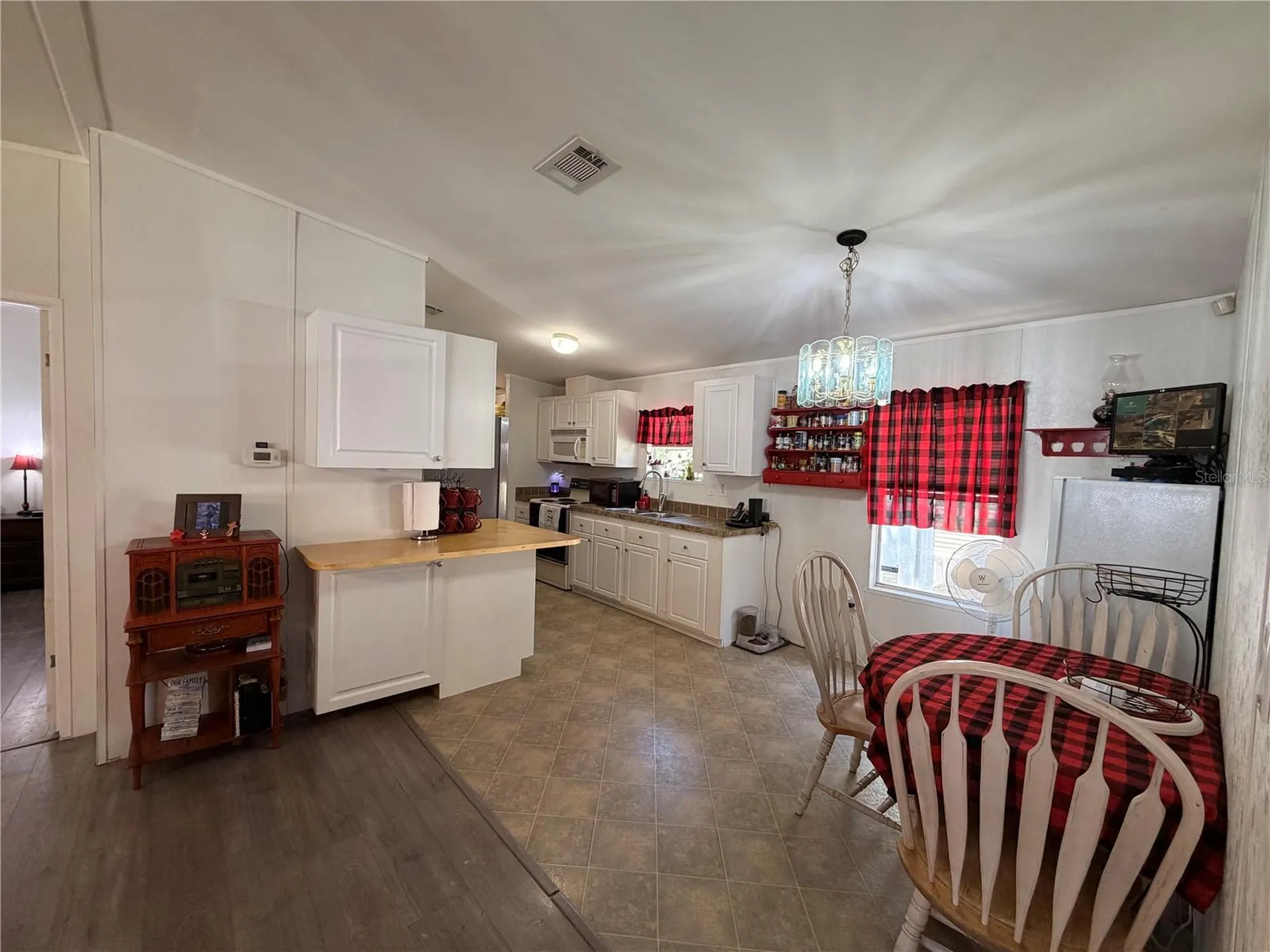 11440 Cr 675w Webster FL 33597
