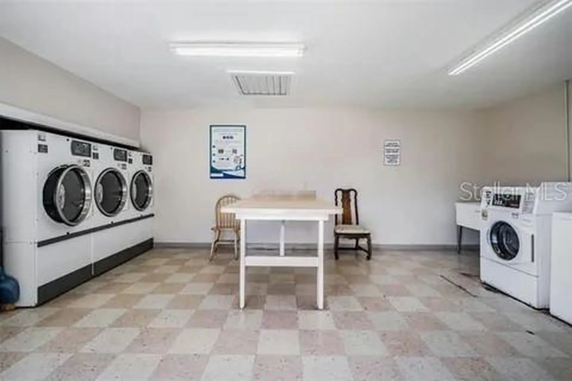 1084 82nd Terrace N St Petersburg FL 33702