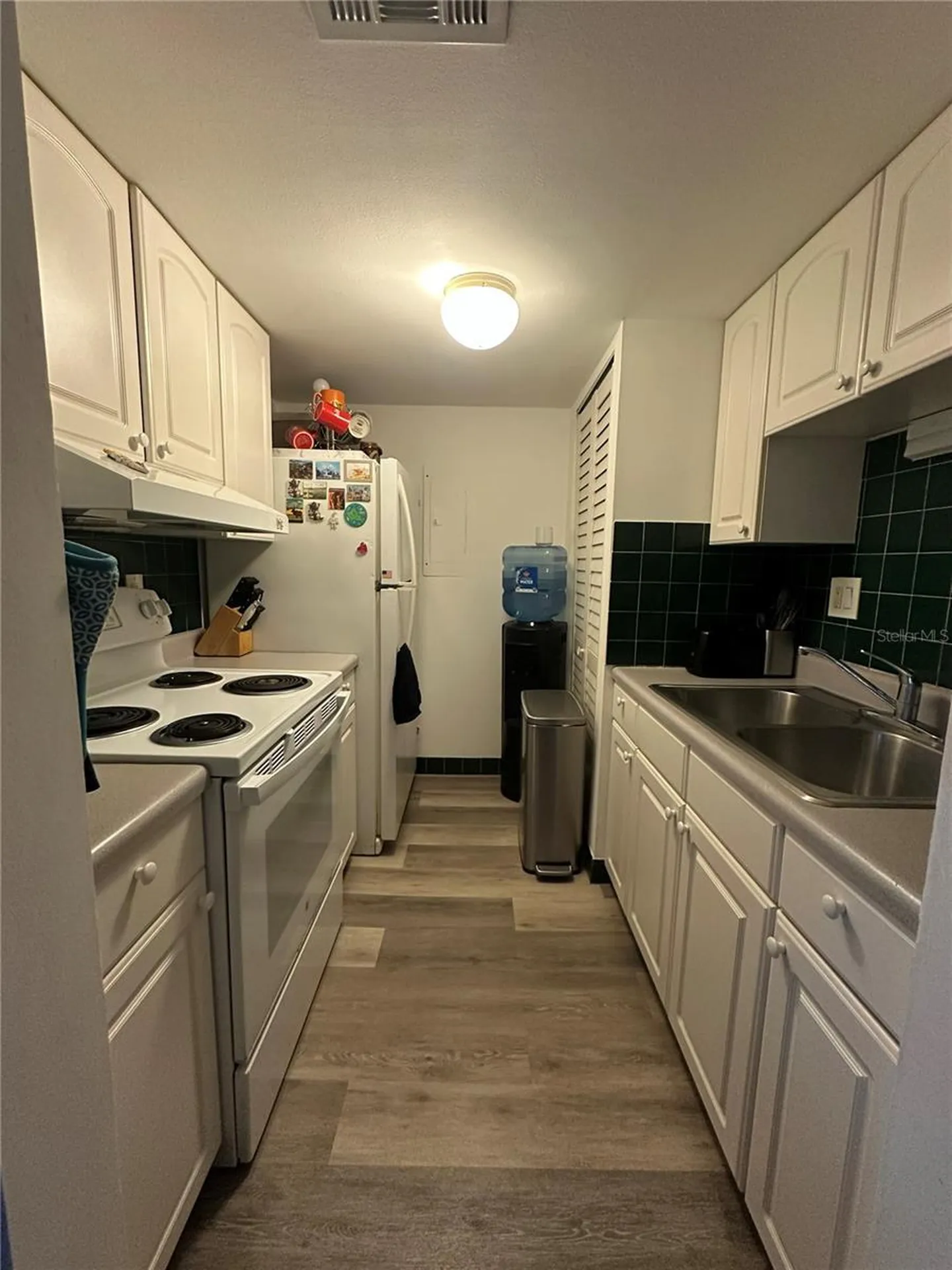 1084 82nd Terrace N St Petersburg FL 33702