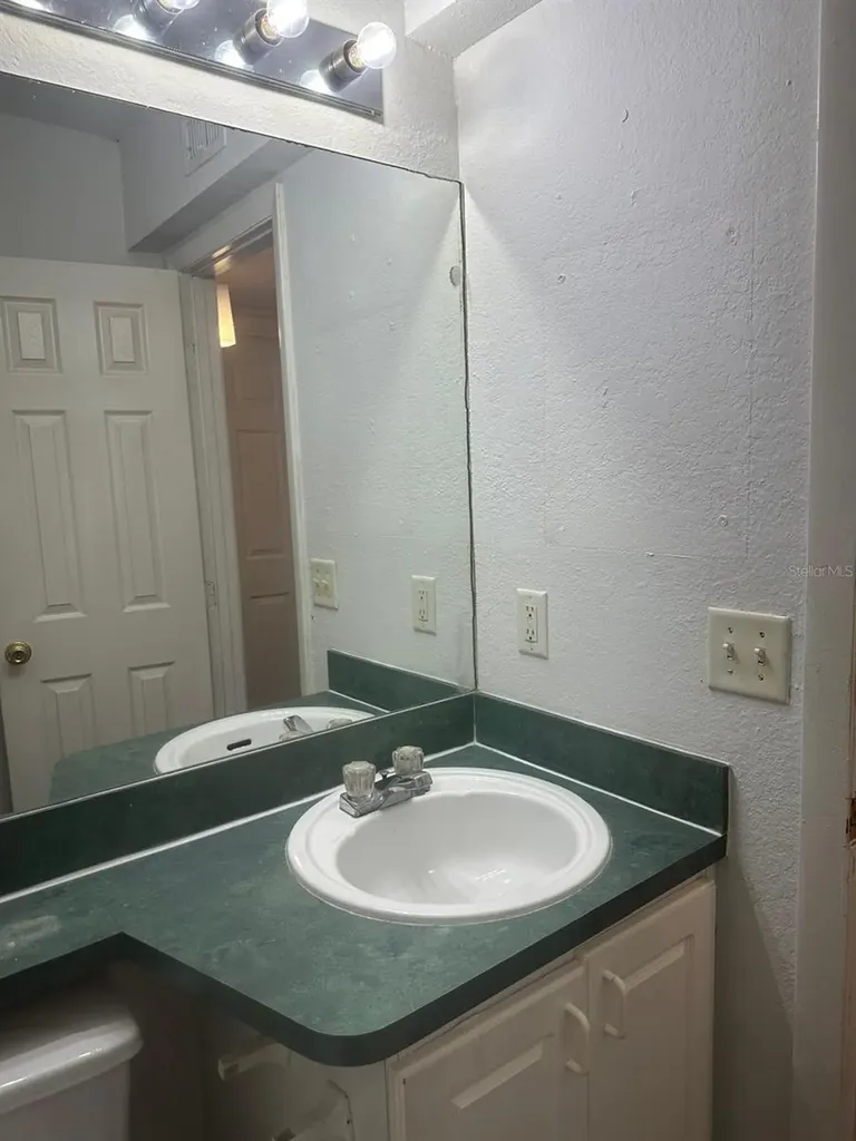 747 Wyman Court Orlando FL 32809