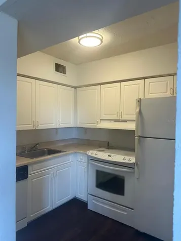 747 Wyman Court Orlando FL 32809