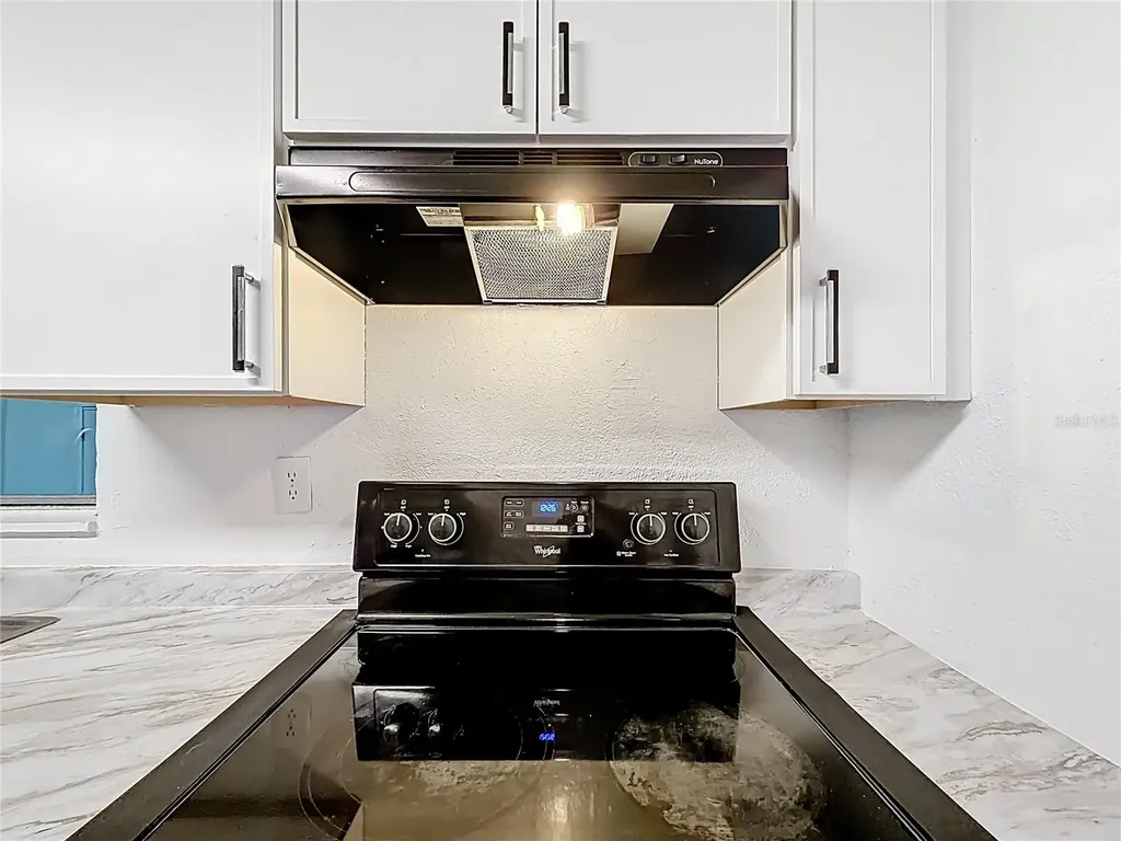 544 Mercury Avenue Orlando FL 32828