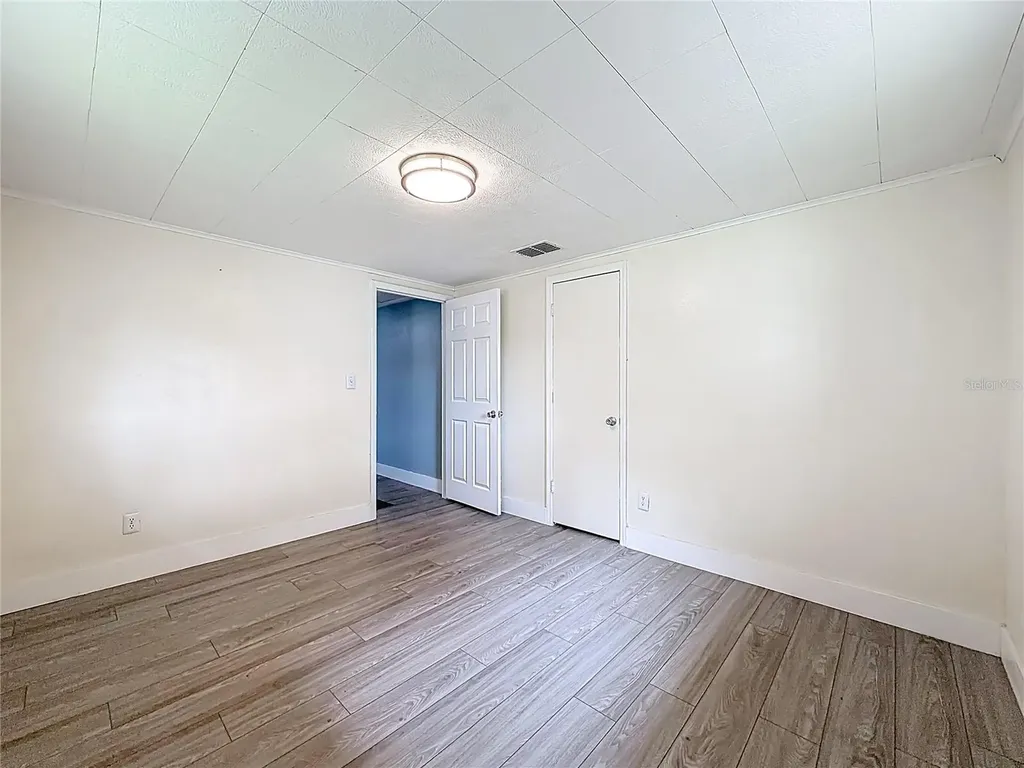 544 Mercury Avenue Orlando FL 32828