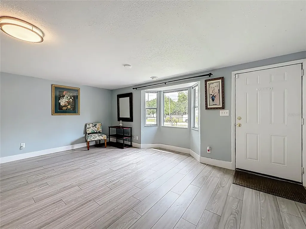 544 Mercury Avenue Orlando FL 32828