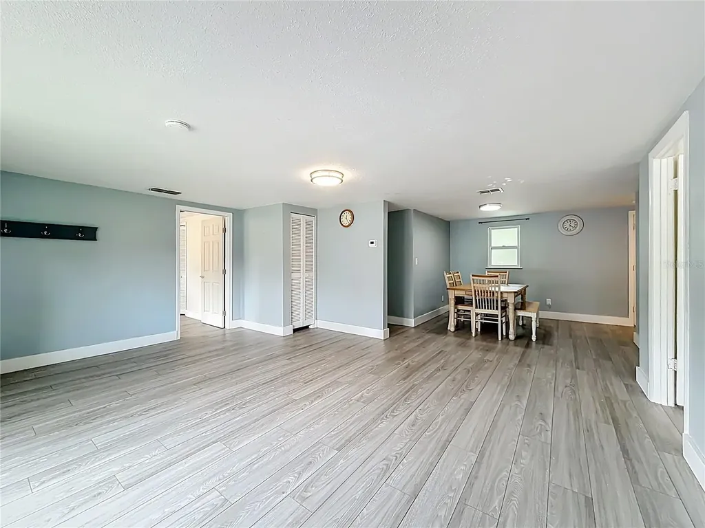 544 Mercury Avenue Orlando FL 32828