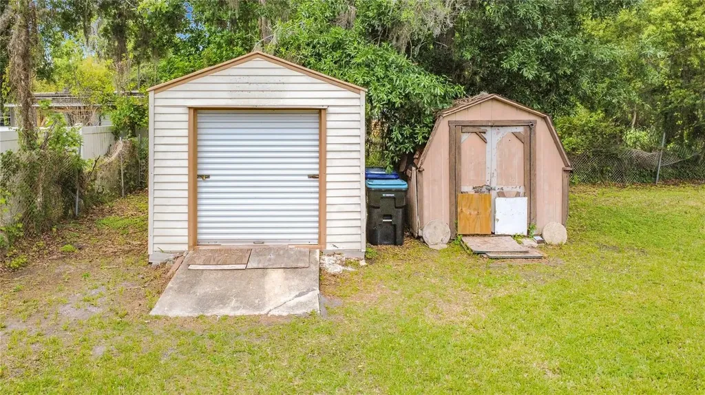 544 Mercury Avenue Orlando FL 32828