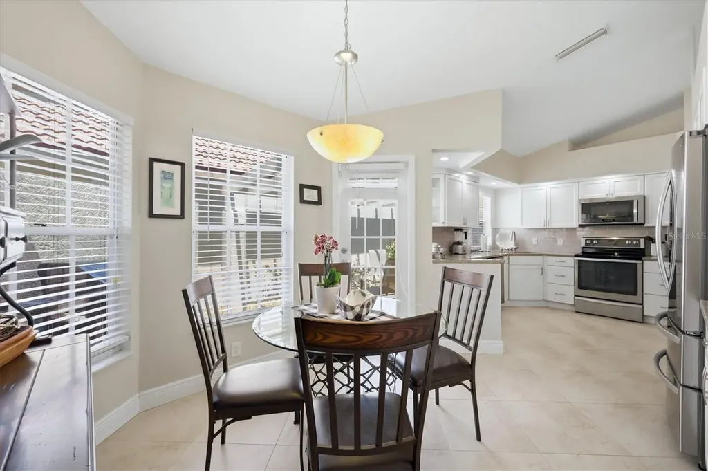 4068 Lyndhurst Court Sarasota FL 34235