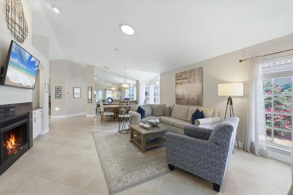 4068 Lyndhurst Court Sarasota FL 34235