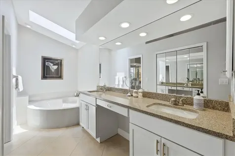 4068 Lyndhurst Court Sarasota FL 34235