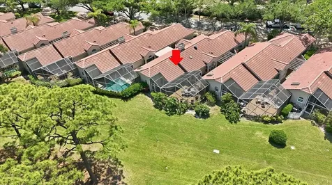 4068 Lyndhurst Court Sarasota FL 34235