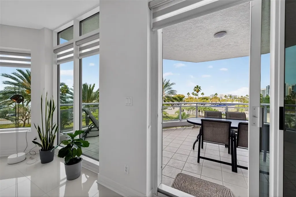 340 S Palm Avenue Sarasota FL 34236