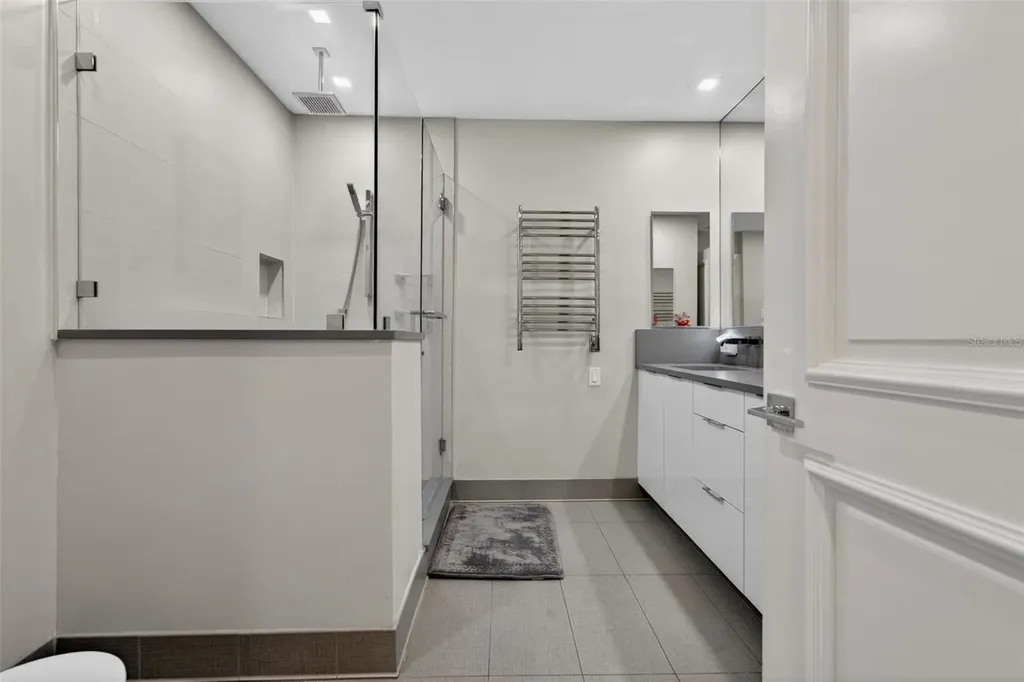 340 S Palm Avenue Sarasota FL 34236