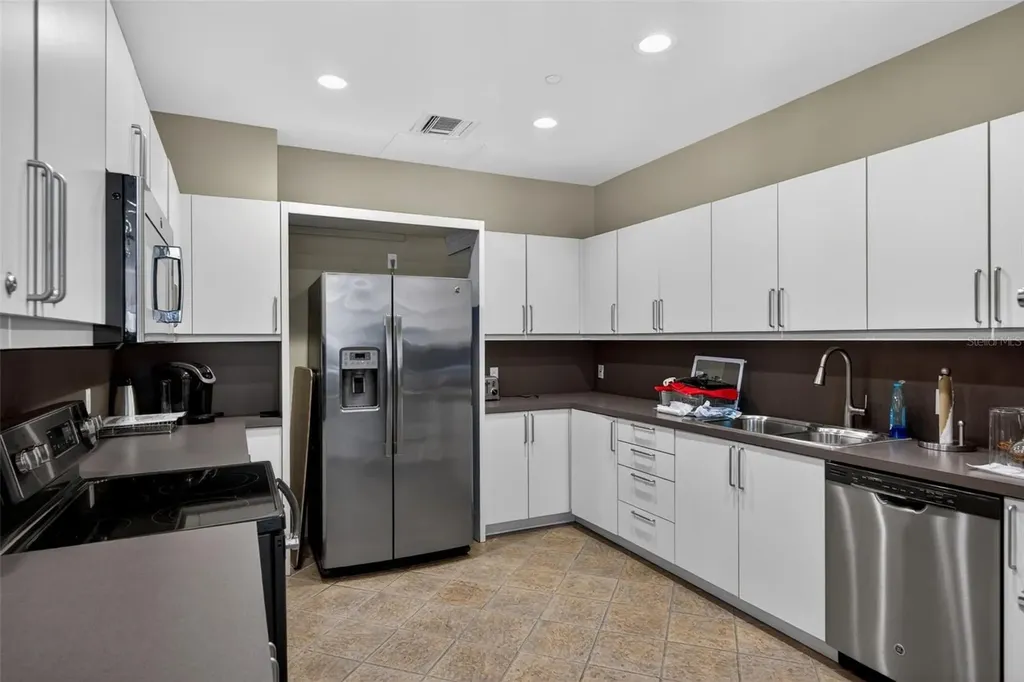 340 S Palm Avenue Sarasota FL 34236