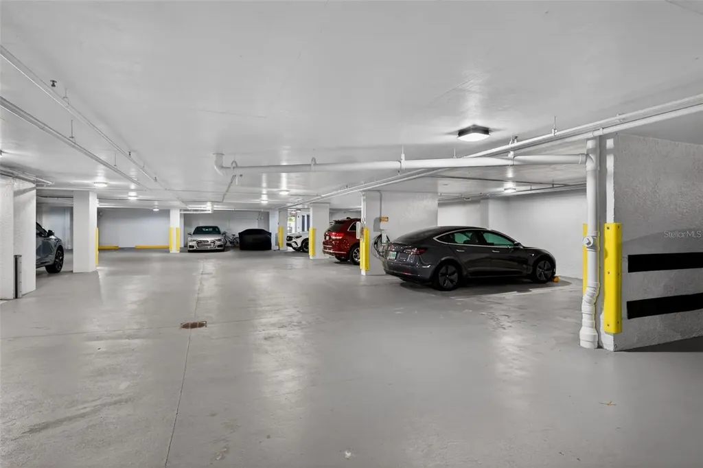 340 S Palm Avenue Sarasota FL 34236