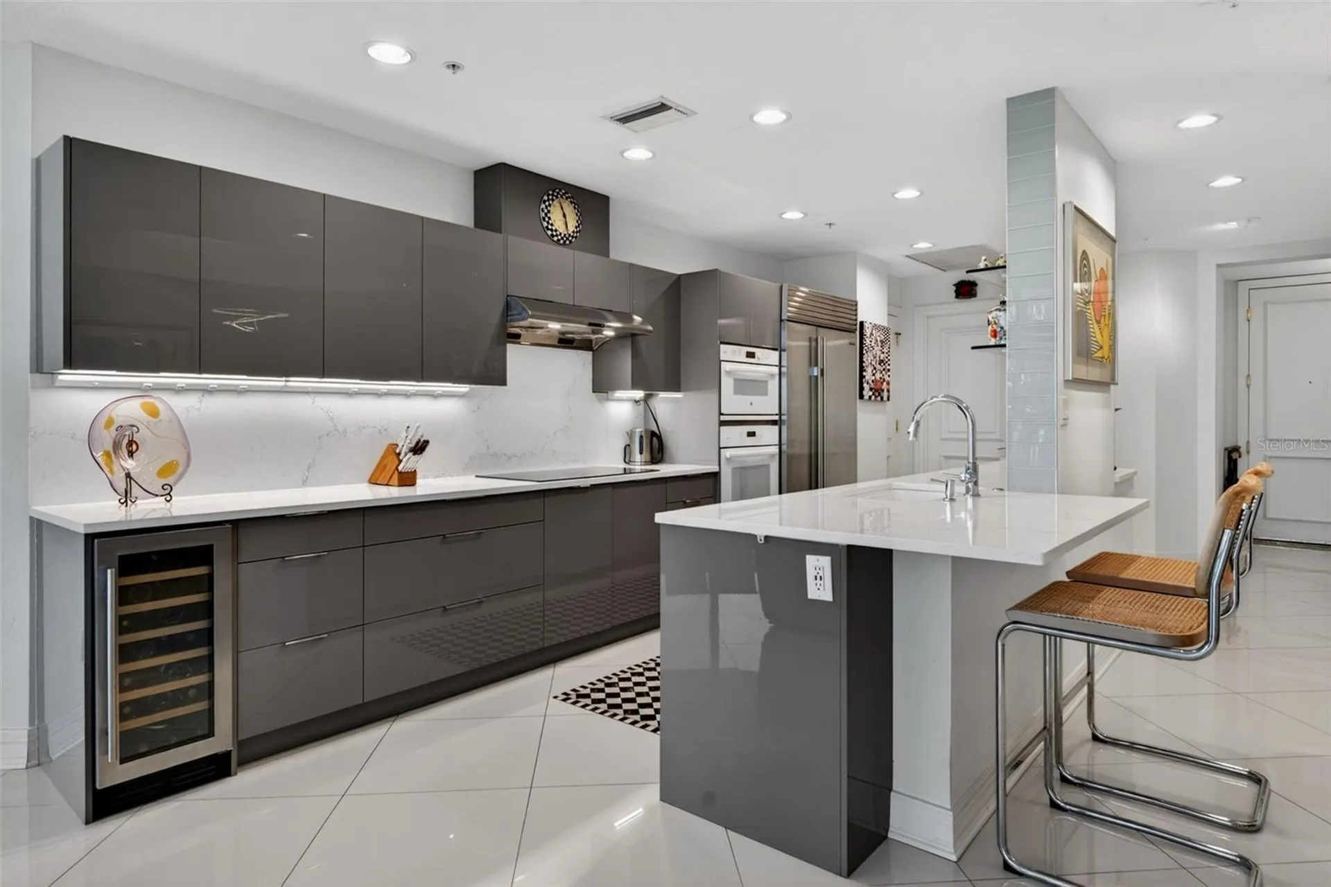340 S Palm Avenue Sarasota FL 34236