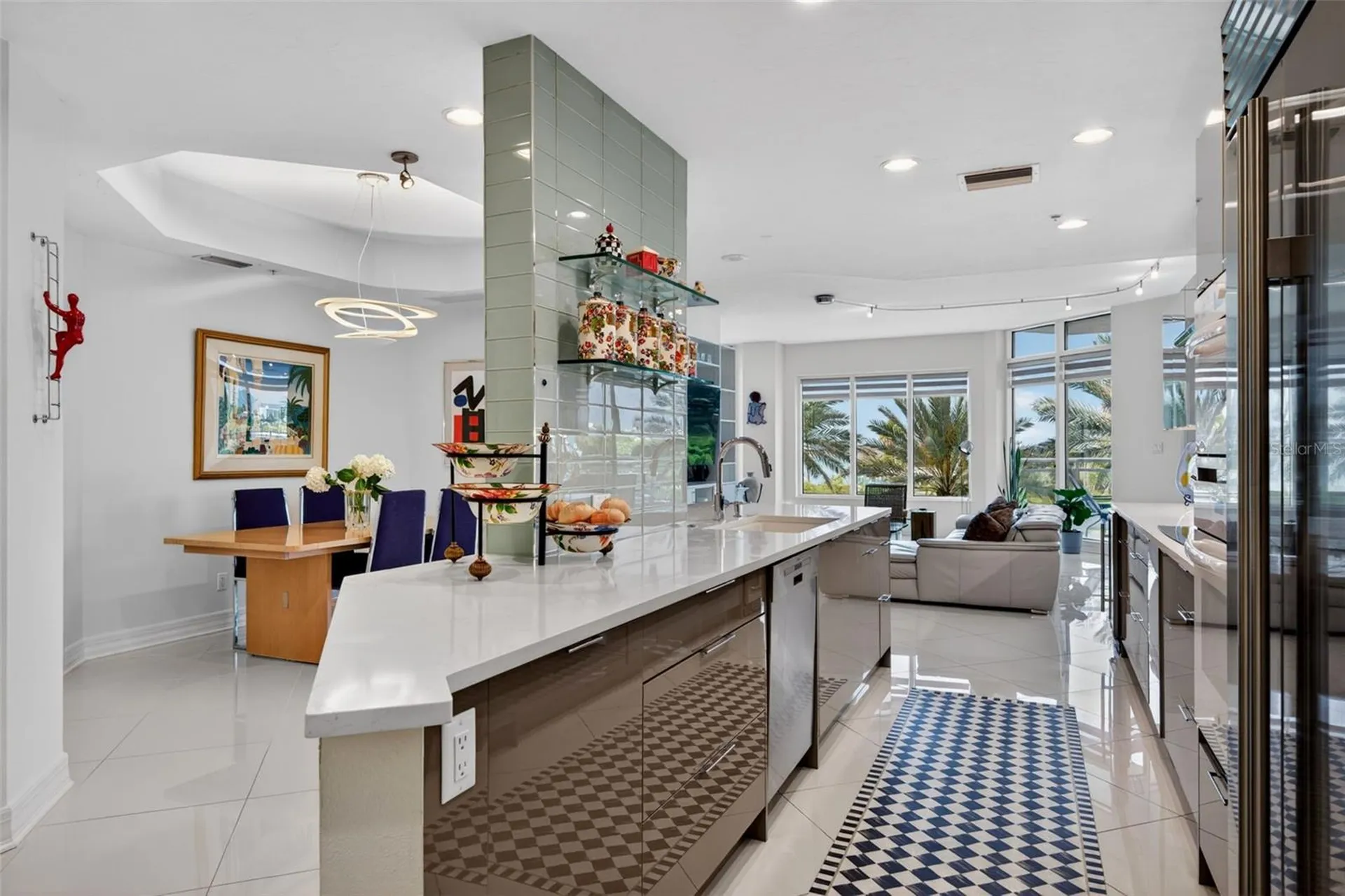 340 S Palm Avenue Sarasota FL 34236