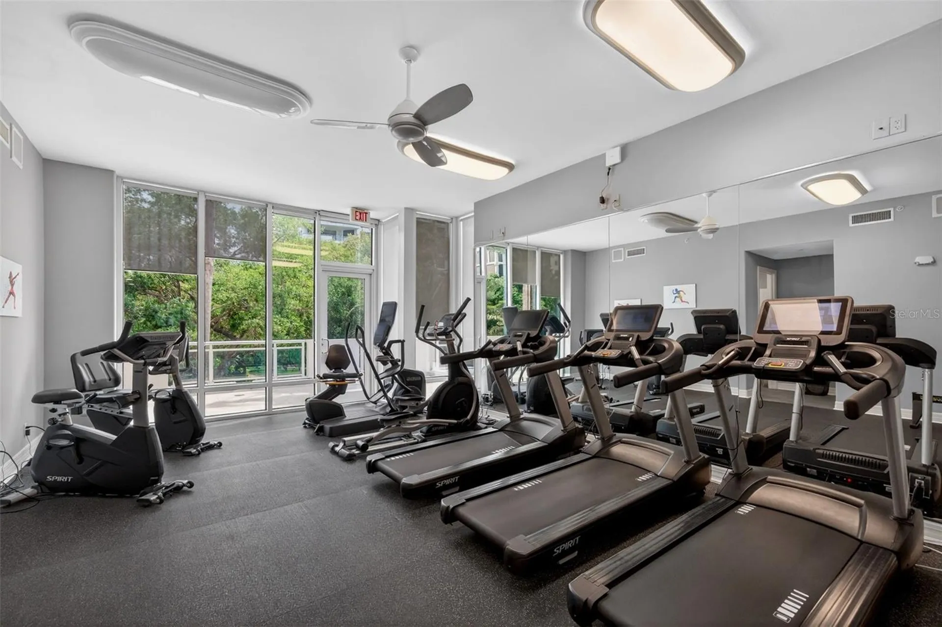 340 S Palm Avenue Sarasota FL 34236