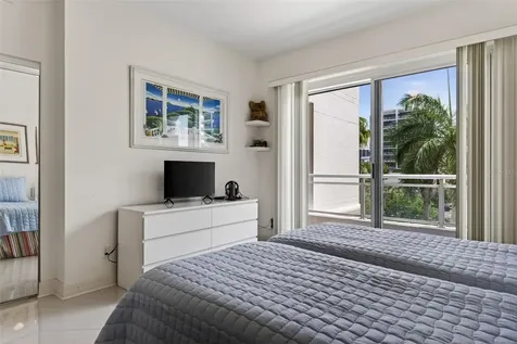 340 S Palm Avenue Sarasota FL 34236