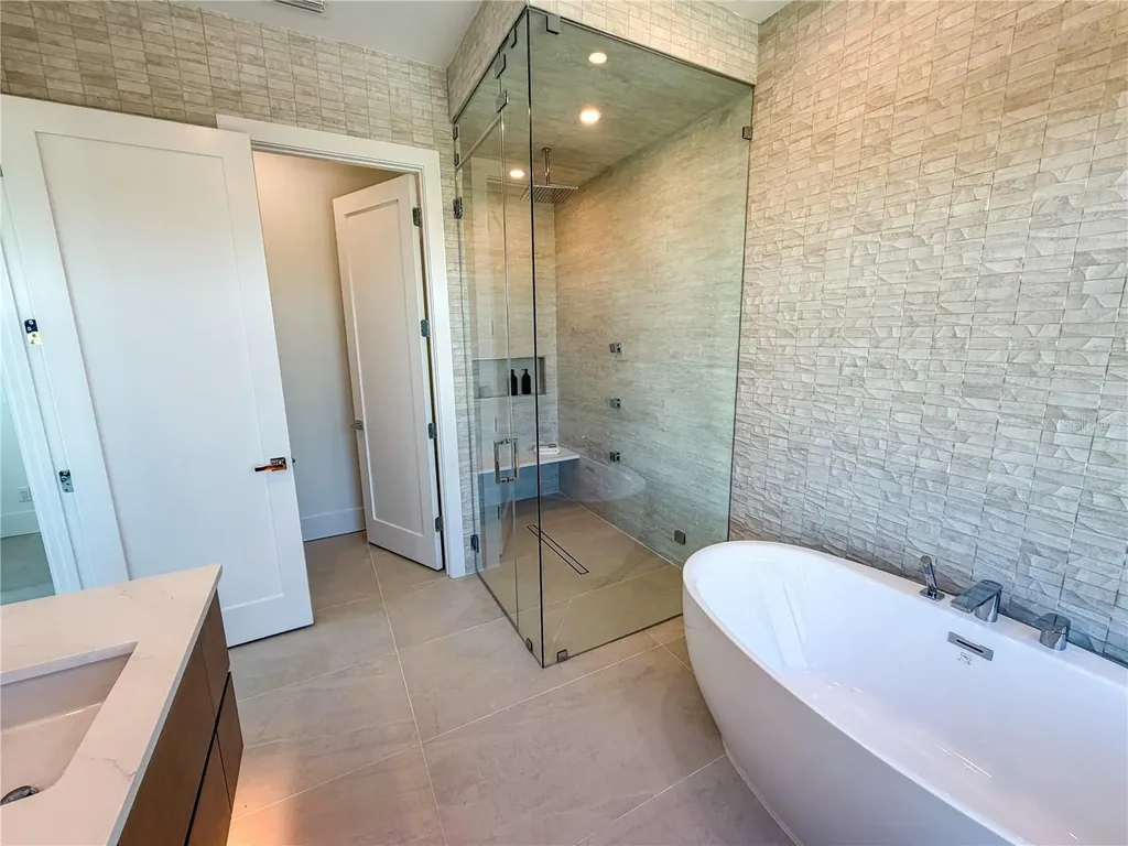 519 Rountree Drive Longboat Key FL 34228