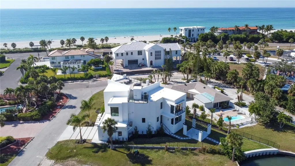 519 Rountree Drive Longboat Key FL 34228
