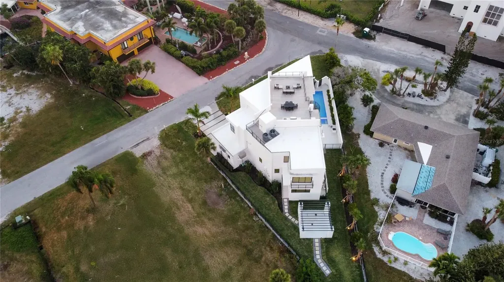 519 Rountree Drive Longboat Key FL 34228