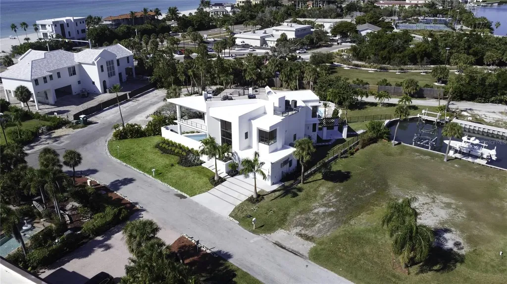 519 Rountree Drive Longboat Key FL 34228
