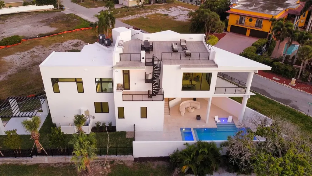 519 Rountree Drive Longboat Key FL 34228