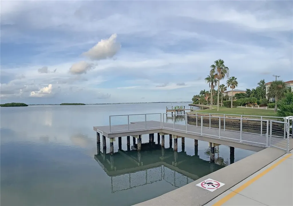 519 Rountree Drive Longboat Key FL 34228