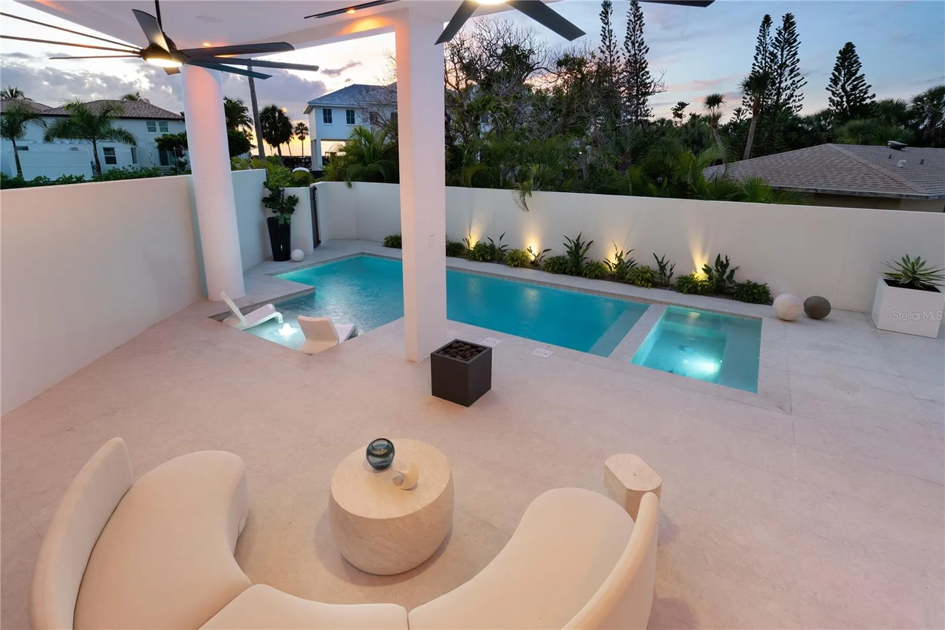 519 Rountree Drive Longboat Key FL 34228