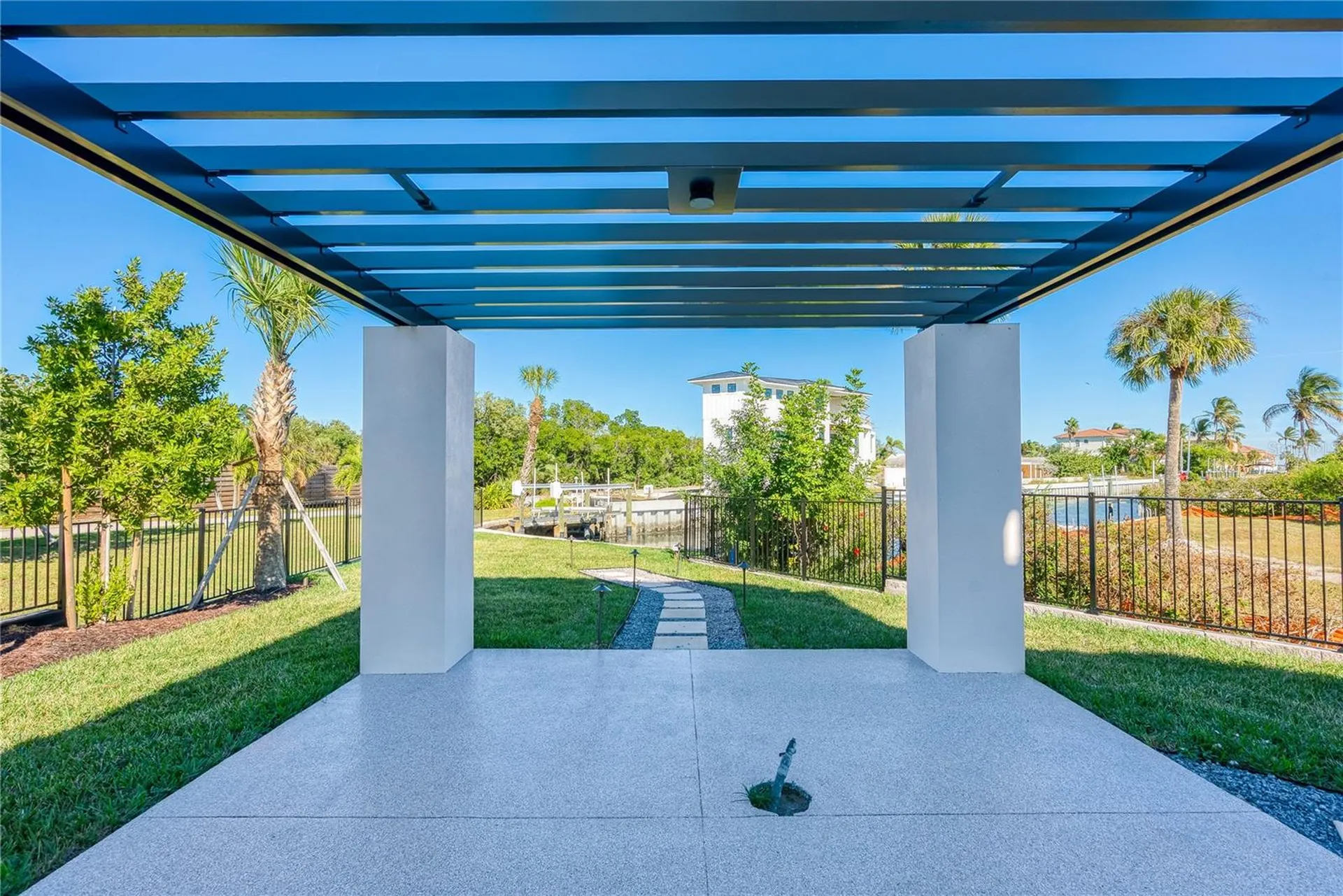 519 Rountree Drive Longboat Key FL 34228