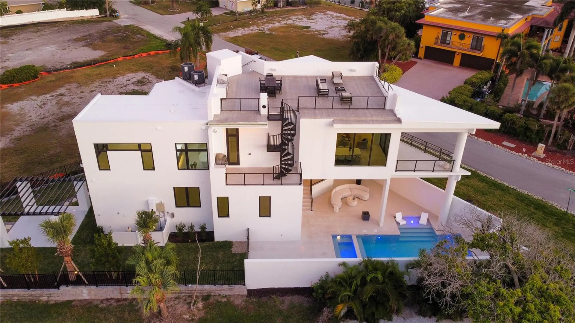 519 Rountree Drive Longboat Key FL 34228