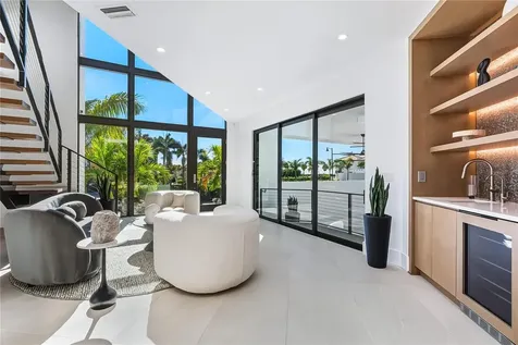 519 Rountree Drive Longboat Key FL 34228