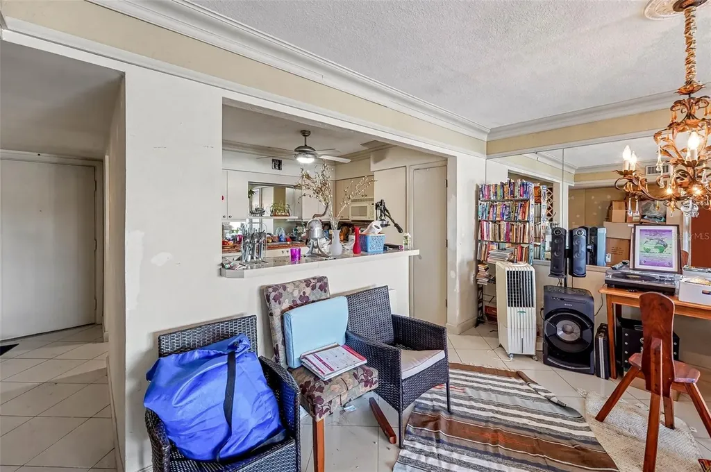 3753 46th Avenue S St Petersburg FL 33711