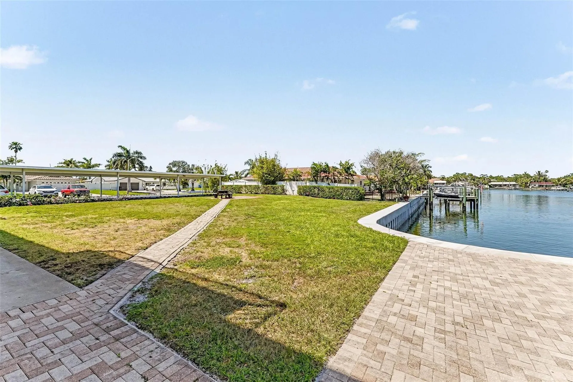 3753 46th Avenue S St Petersburg FL 33711