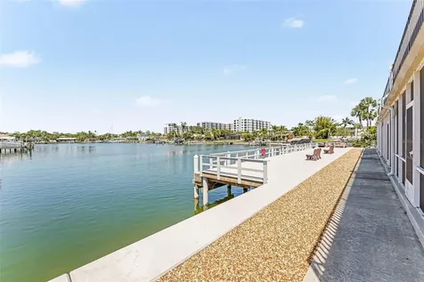 3753 46th Avenue S St Petersburg FL 33711